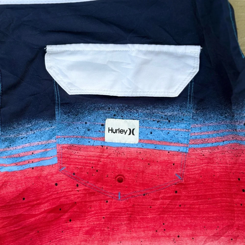 NWOT Hurley Men's Phantom Navy and Red Gradient Board Shorts, Size: 32